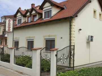 Familia Apartmanház Sárvár - Szallas.hu