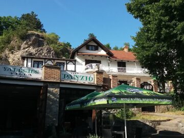 Valcsics Villa Panzió Pécs - Szallas.hu